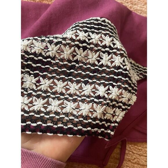 Francesca’s Mi ami Tulip Neckline Slit Open Back Sleeveless Size Small NWT - Picture 8 of 9